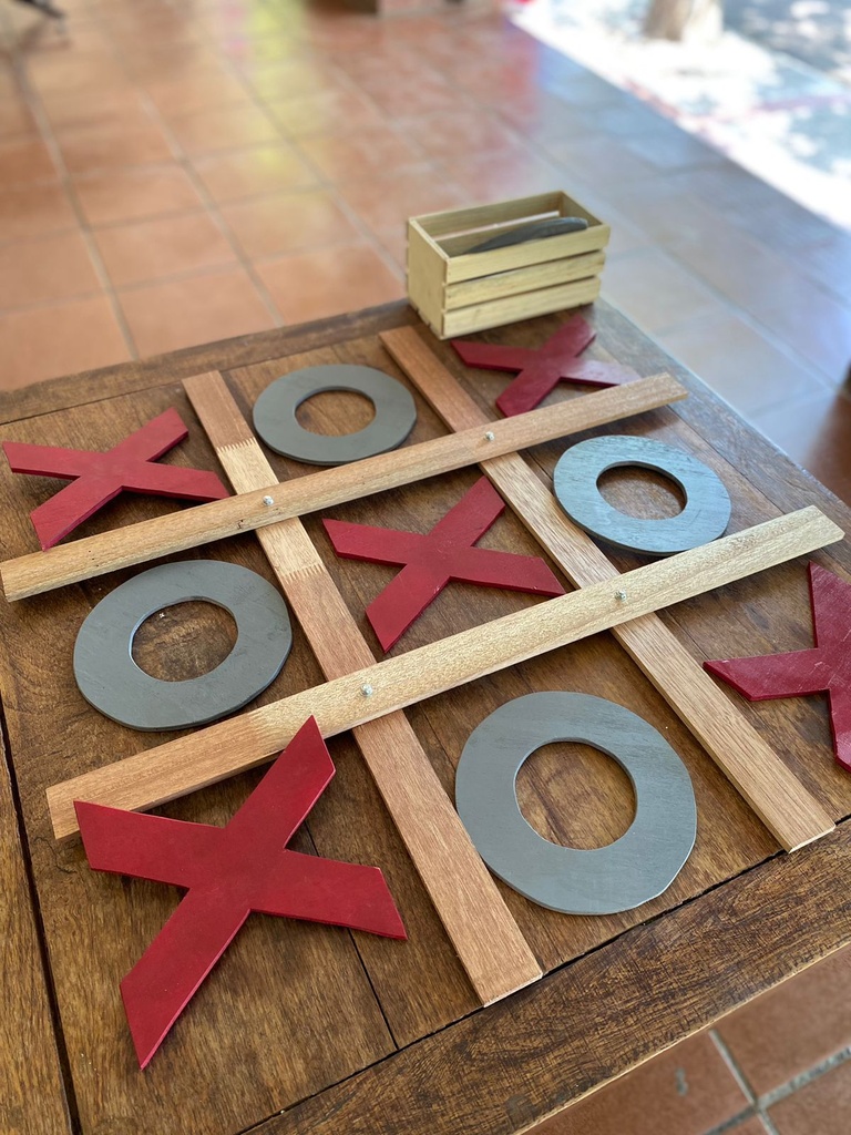 Large Garden O's & X's 