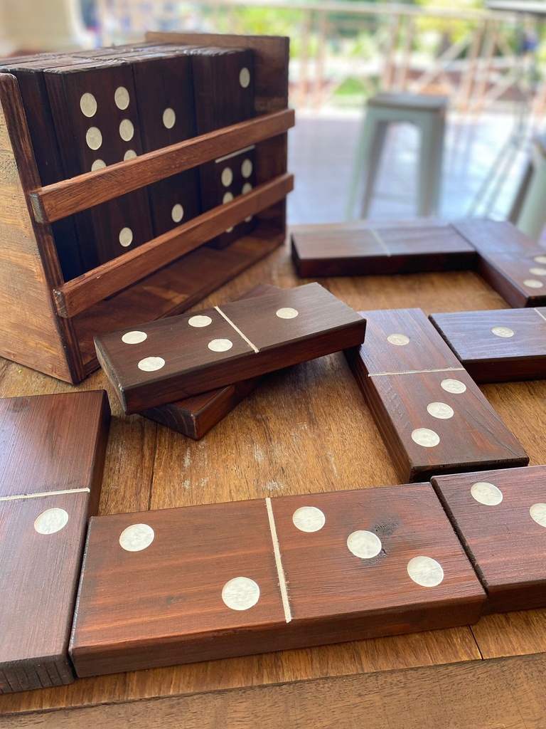 Large Garden Dominos