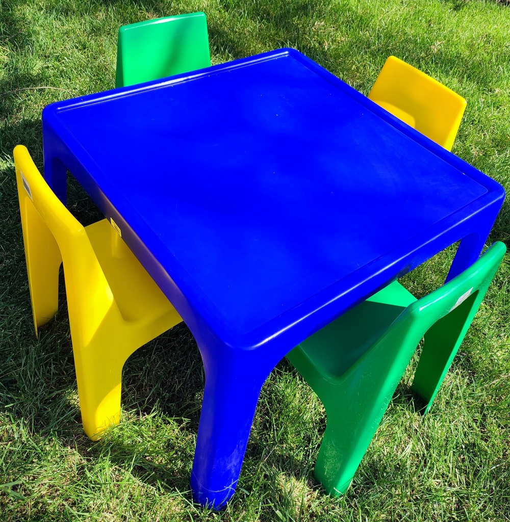 Kids plastic chair  